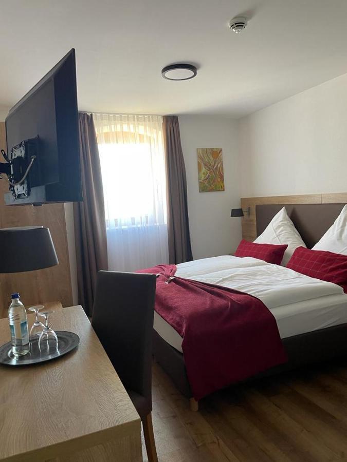 Landgasthaus Zur Linde Pleiskirchen Extérieur photo