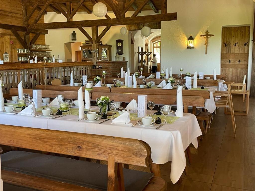Landgasthaus Zur Linde Pleiskirchen Extérieur photo