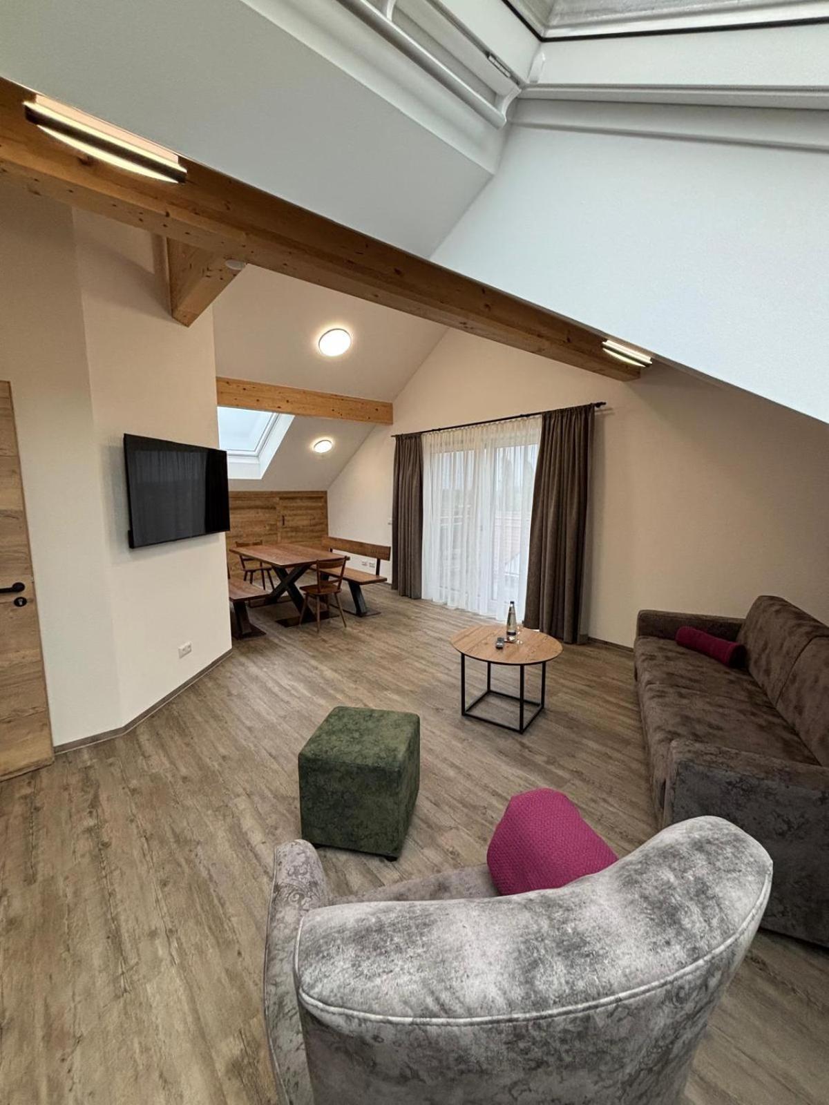Landgasthaus Zur Linde Pleiskirchen Extérieur photo