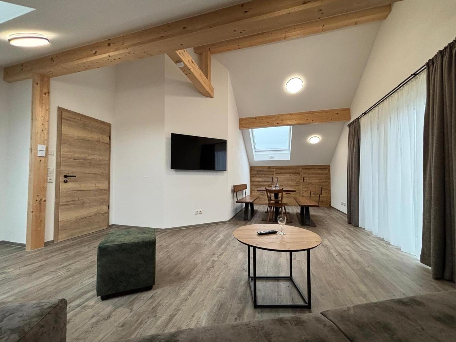 Landgasthaus Zur Linde Pleiskirchen Extérieur photo